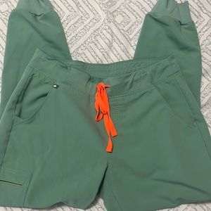 Medium Figs Jade Zamoras